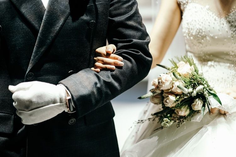 Mamma dello sposo cosa deve regalare alla sposa